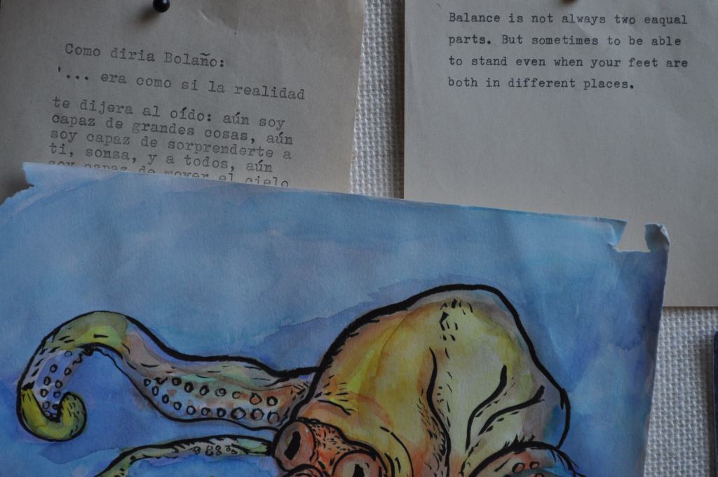 Receiving a drawing. Conecting it with two phrases on the board